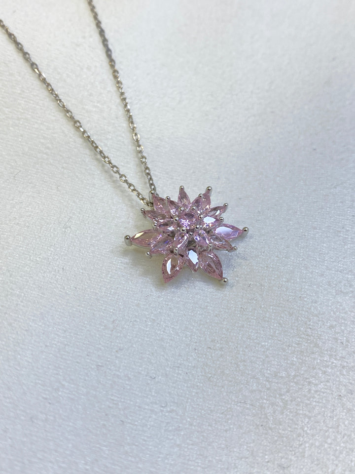 Pembe Lotus Çiçeği Kolye